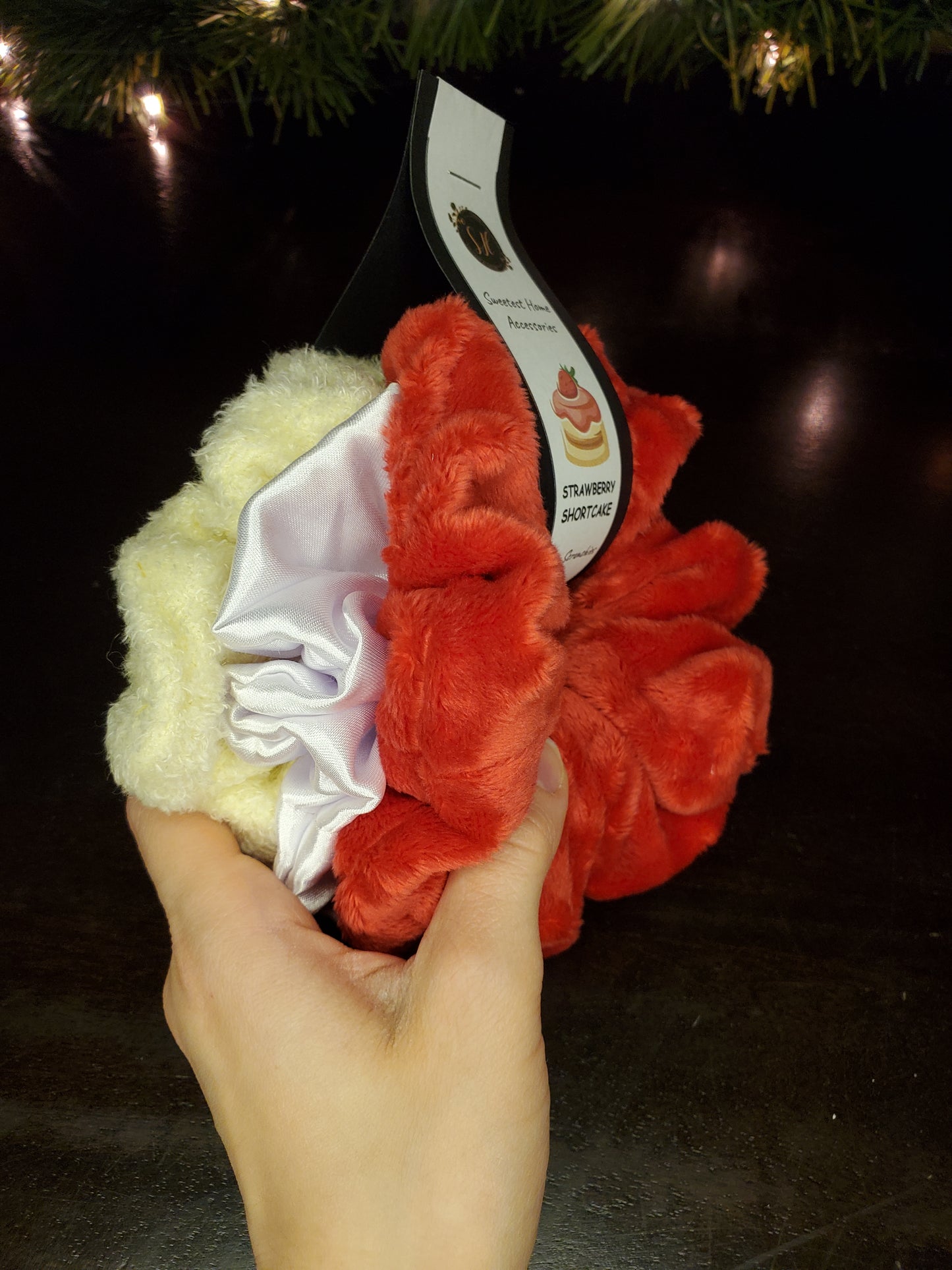 Strawberry Shortcake Scrunchie Pack